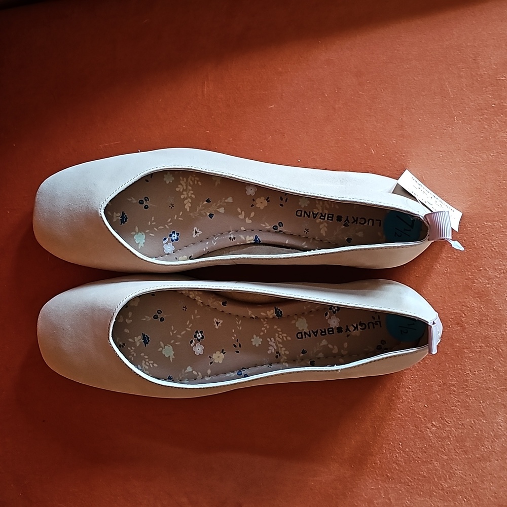 7.5 Lucky Brand new shoes